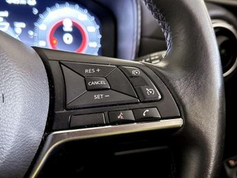 Nissan Juke 1.0 DIG-T N-Connecta Euro 6 (s/s) 5dr