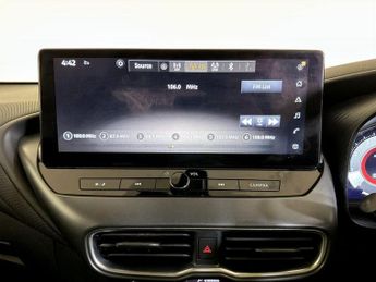 Nissan Juke 1.0 DIG-T N-Connecta Euro 6 (s/s) 5dr