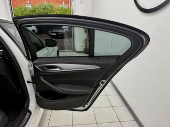 BMW 5 Series 2.0 520i GPF M Sport Auto Euro 6 (s/s) 4dr