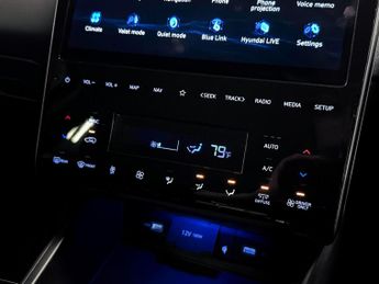 Hyundai TUCSON 1.6 h T-GDi 13.8kWh Premium SUV 5dr Petrol Plug-in Hybrid Auto 4