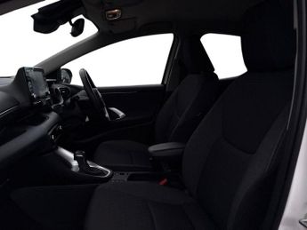 Toyota Yaris 1.5 VVT-h Design Hatchback 5dr Petrol Hybrid E-CVT Euro 6 (s/s) 