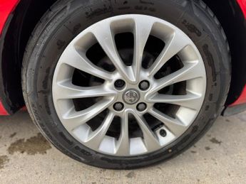 Vauxhall Corsa 1.4i SE Auto Euro 6 5dr