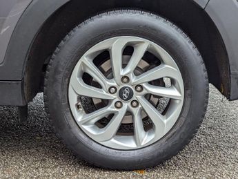 Hyundai TUCSON 2.0 CRDi SE Nav Auto 4WD Euro 6 5dr