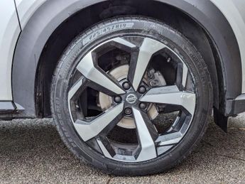 Nissan Juke 1.0 DIG-T Tekna DCT Auto Euro 6 (s/s) 5dr