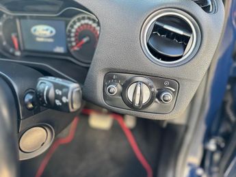 Ford Mondeo 2.0 TDCi Titanium X Powershift Euro 5 5dr