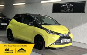 Toyota AYGO 1.0 VVT-i x-cite 3 Yellow Bi-Tone Euro 6 5dr