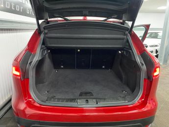 Jaguar F-PACE 2.0 D240 R-Sport Auto AWD Euro 6 (s/s) 5dr