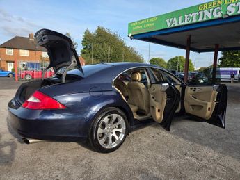Mercedes-Benz CLS 5.5 CLS500 Coupe 7G-Tronic 4dr