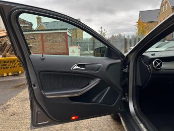 Mercedes-Benz GLA 2.1 GLA200d AMG Line 7G-DCT 4MATIC Euro 6 (s/s) 5dr