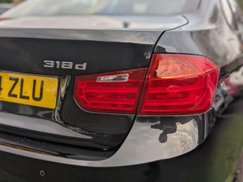 BMW 3 Series 2.0 318d SE Auto Euro 5 (s/s) 4dr