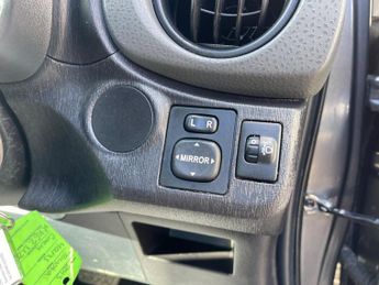 Toyota Yaris 1.5 VVT-h T3 CVT Euro 5 5dr