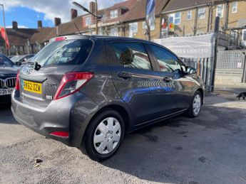 Toyota Yaris 1.5 VVT-h T3 CVT Euro 5 5dr