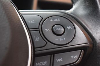 Suzuki Swace 1.8h SZ-T CVT Euro 6 (s/s) 5dr