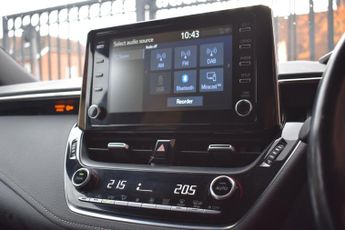 Suzuki Swace 1.8h SZ-T CVT Euro 6 (s/s) 5dr