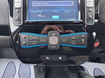 Nissan Leaf 24kWh Acenta Auto 5dr