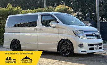 Nissan Elgrand 