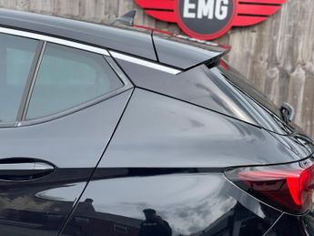 Vauxhall Astra 1.6 CDTi BlueInjection SRi Nav Auto Euro 6 (s/s) 5dr