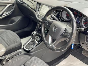 Vauxhall Astra 1.6 CDTi BlueInjection SRi Nav Auto Euro 6 (s/s) 5dr