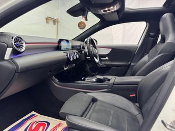 Mercedes-Benz A Class 2.0 A200d Exclusive Edition 8G-DCT Euro 6 (s/s) 5dr