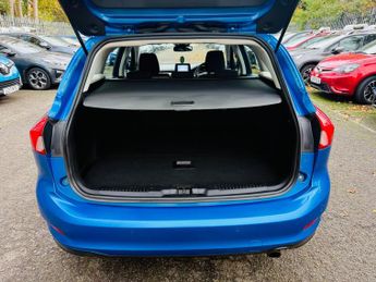 Ford Focus 1.0T EcoBoost Titanium Auto Euro 6 (s/s) 5dr