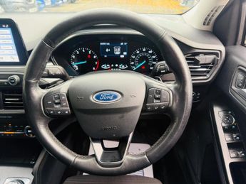 Ford Focus 1.0T EcoBoost Titanium Auto Euro 6 (s/s) 5dr