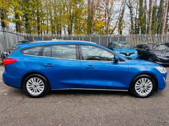 Ford Focus 1.0T EcoBoost Titanium Auto Euro 6 (s/s) 5dr