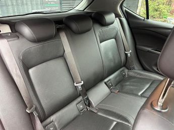 Vauxhall Astra 1.6 CDTi BlueInjection Elite Nav Auto Euro 6 5dr