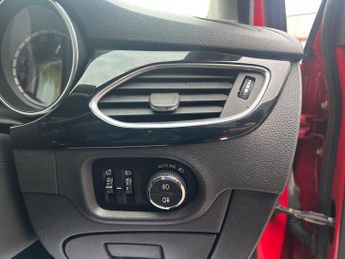 Vauxhall Astra 1.6 CDTi BlueInjection Elite Nav Auto Euro 6 5dr