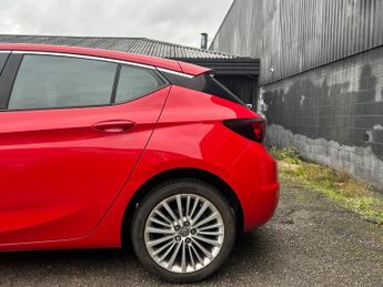 Vauxhall Astra 1.6 CDTi BlueInjection Elite Nav Auto Euro 6 5dr