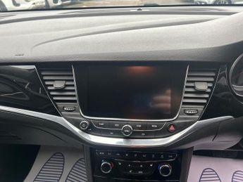 Vauxhall Astra 1.6 CDTi BlueInjection Elite Nav Auto Euro 6 5dr