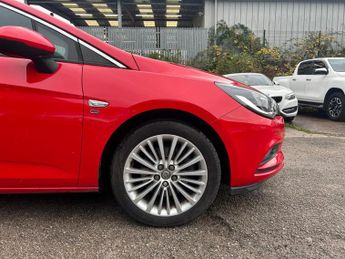 Vauxhall Astra 1.6 CDTi BlueInjection Elite Nav Auto Euro 6 5dr
