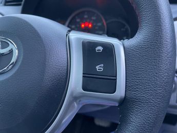 Toyota Yaris 1.33 Dual VVT-i T Spirit Multidrive S Euro 5 5dr