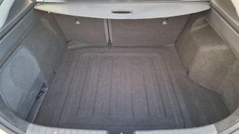 Hyundai IONIQ 1.6 h-GDi Premium SE DCT Euro 6 (s/s) 5dr