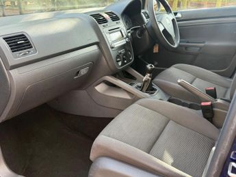 Volkswagen Golf 1.6 FSI S 5dr