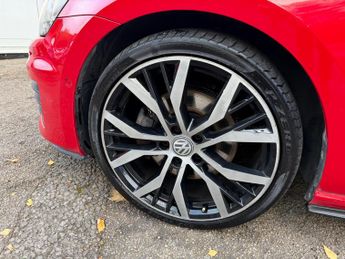 Volkswagen Golf 2.0 TDI BlueMotion Tech GTD DSG Euro 6 (s/s) 5dr