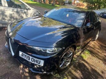 Alfa Romeo Giulia 2.2 TD Super Auto Euro 6 (s/s) 4dr