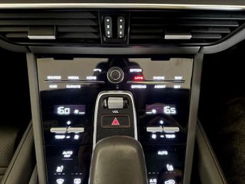 Porsche Cayenne 2.9T V6 S TiptronicS 4WD Euro 6 (s/s) 5dr