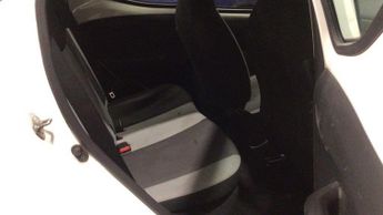 Toyota AYGO 1.0 VVT-i x-play x-shift Euro 5 5dr Euro 5
