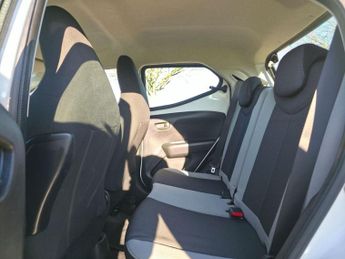 Toyota AYGO 1.0 VVT-i x-play x-shift Euro 5 5dr Euro 5