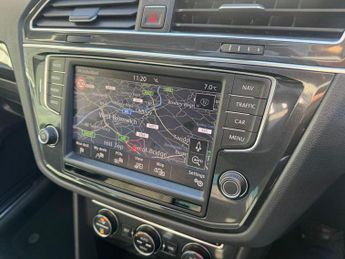 VOLKSWAGEN TIGUAN 2.0 TSI BlueMotion Tech SEL SUV 5dr Petrol DSG 4Motion Euro 6 (s