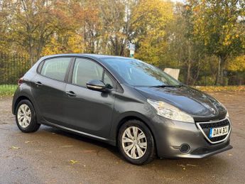 Peugeot 208 1.2 VTi Access+ Euro 5 5dr