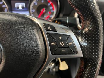 Mercedes-Benz GLA 2.1 GLA220 CDI AMG Line 7G-DCT 4MATIC Euro 6 (s/s) 5dr