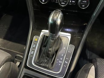 Volkswagen Golf 2.0 TSI BlueMotion Tech R DSG 4Motion Euro 6 (s/s) 5dr