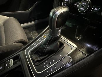 Volkswagen Golf 2.0 TSI BlueMotion Tech R DSG 4Motion Euro 6 (s/s) 5dr