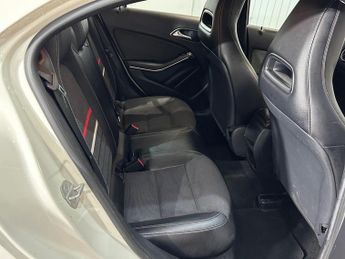 Mercedes-Benz A Class 1.5 A180 CDI SE 7G-DCT Euro 5 (s/s) 5dr