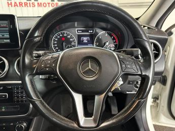 Mercedes-Benz A Class 1.5 A180 CDI SE 7G-DCT Euro 5 (s/s) 5dr