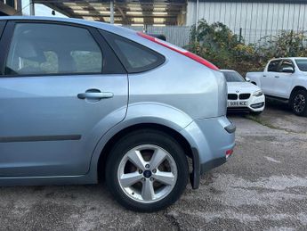 Ford Focus 1.6 Zetec Climate 5dr