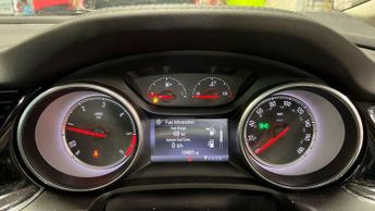 Vauxhall Insignia 2.0 Turbo D BlueInjection SRi Nav Sports Tourer Auto Euro 6 (s/s