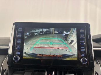 Toyota Corolla 2.0 VVT-h Icon Touring Sports CVT Euro 6 (s/s) 5dr