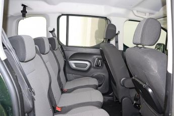 Vauxhall Combo Life Electric 52kWh Ultimate Auto 5dr (7.4kW Charger)